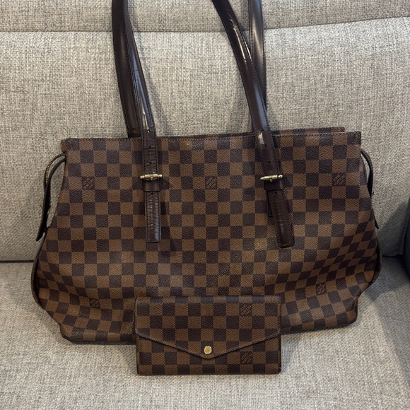 Louis Vuitton Handbags - Louis Vuitton Chelsea Tote with Long Wallet